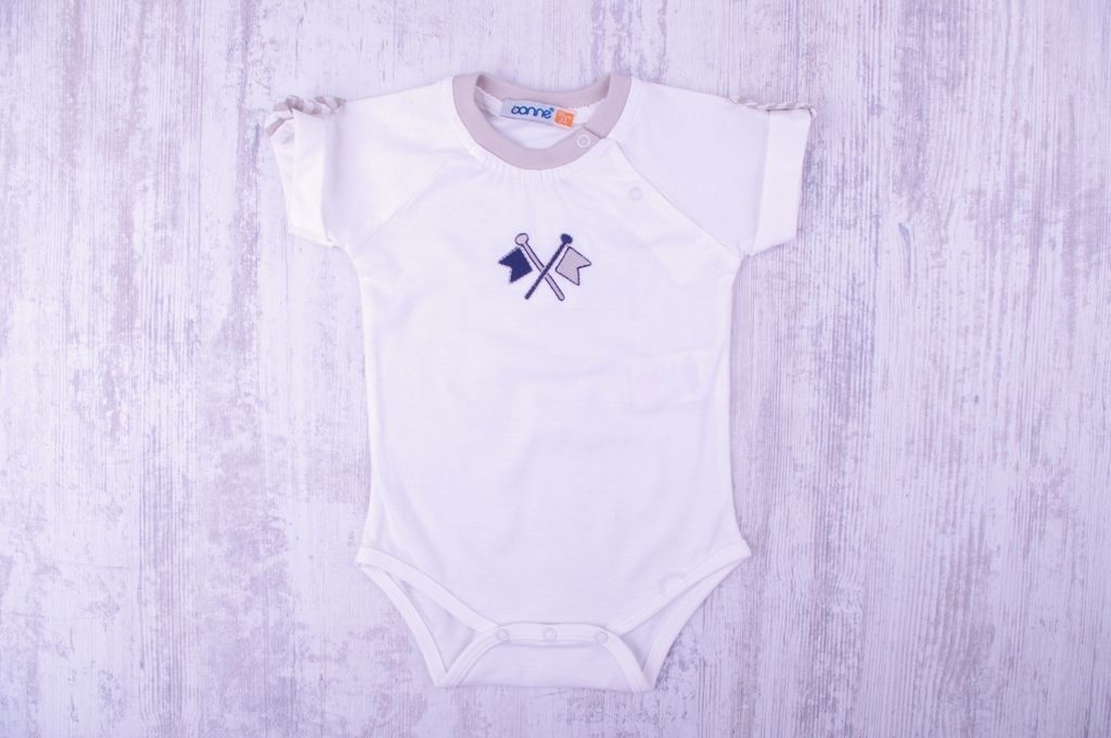 Body with short sleeve
