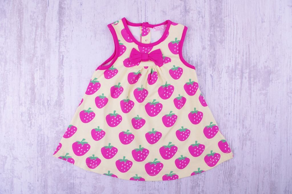 Strawberry dress up