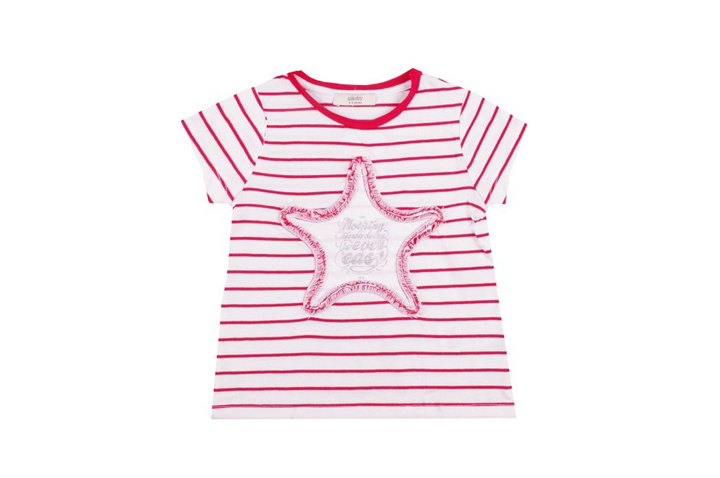 T-shirt girl
