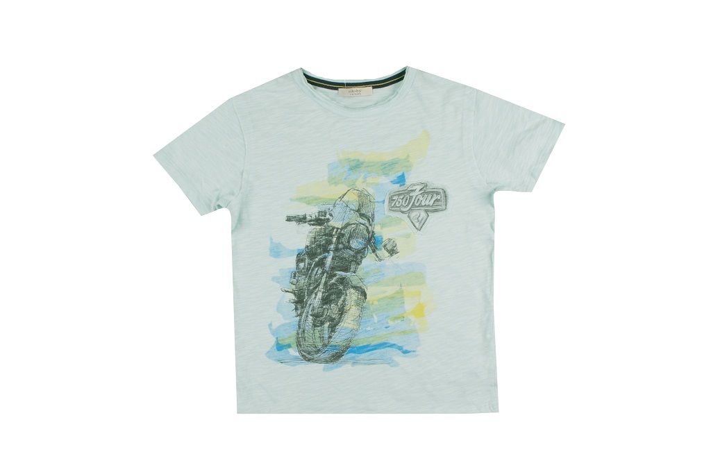 T-shirt boy