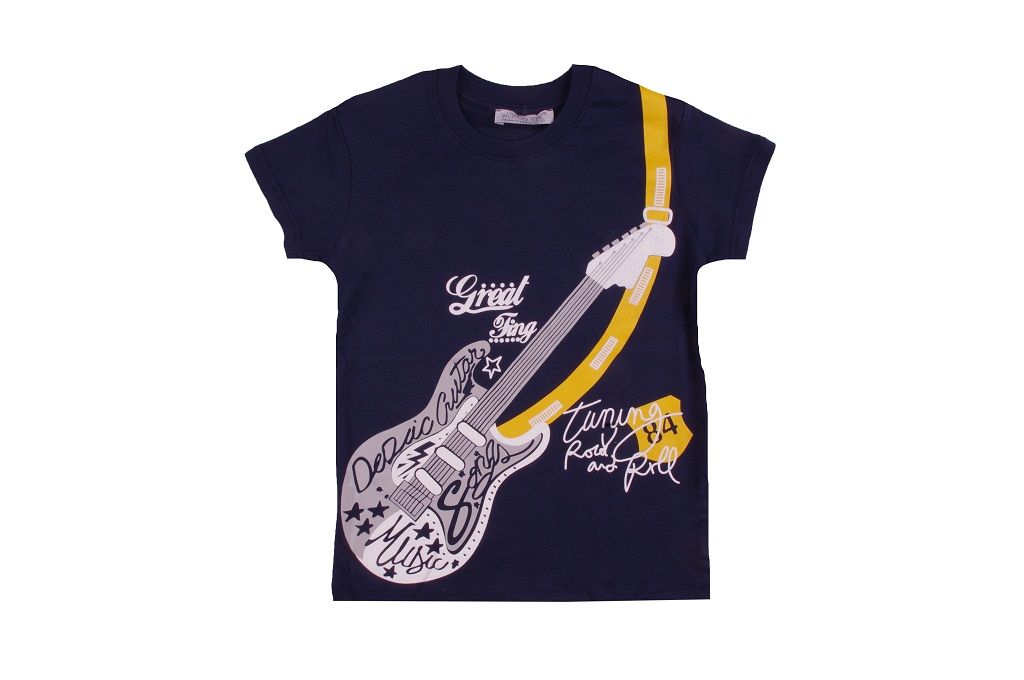 T-shirt boy