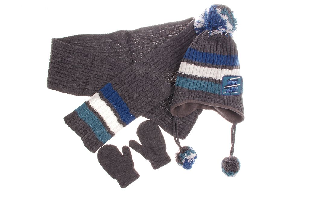 Set scarf, hat and boy gloves