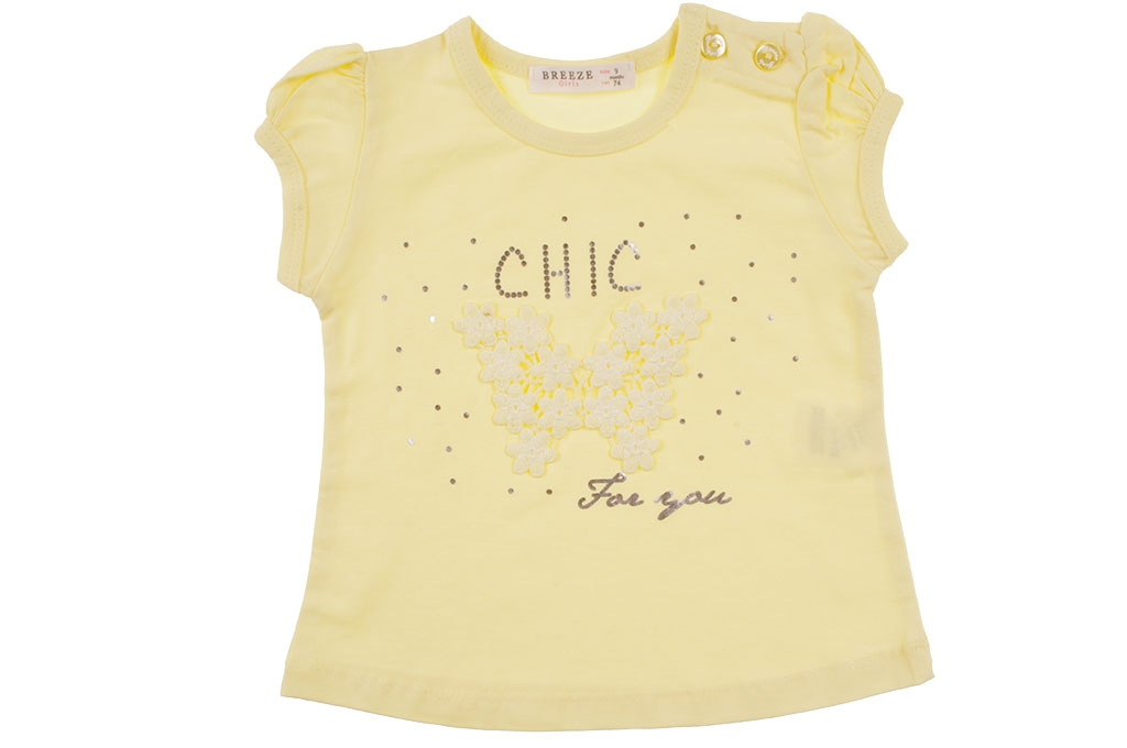 T-shirt girl
