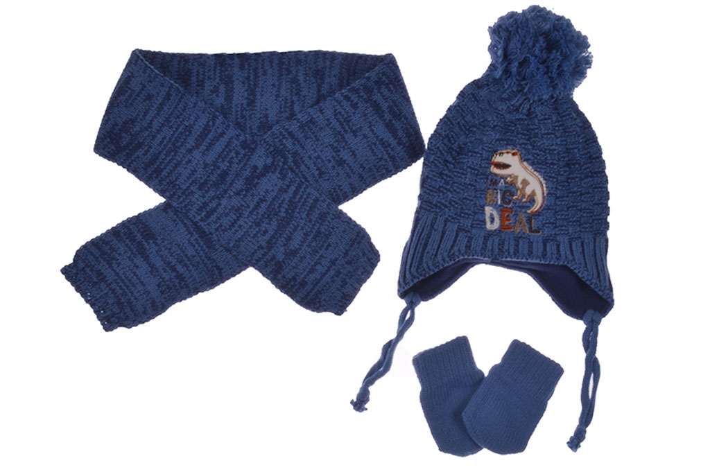 Set with hat, scarf and boy gloves