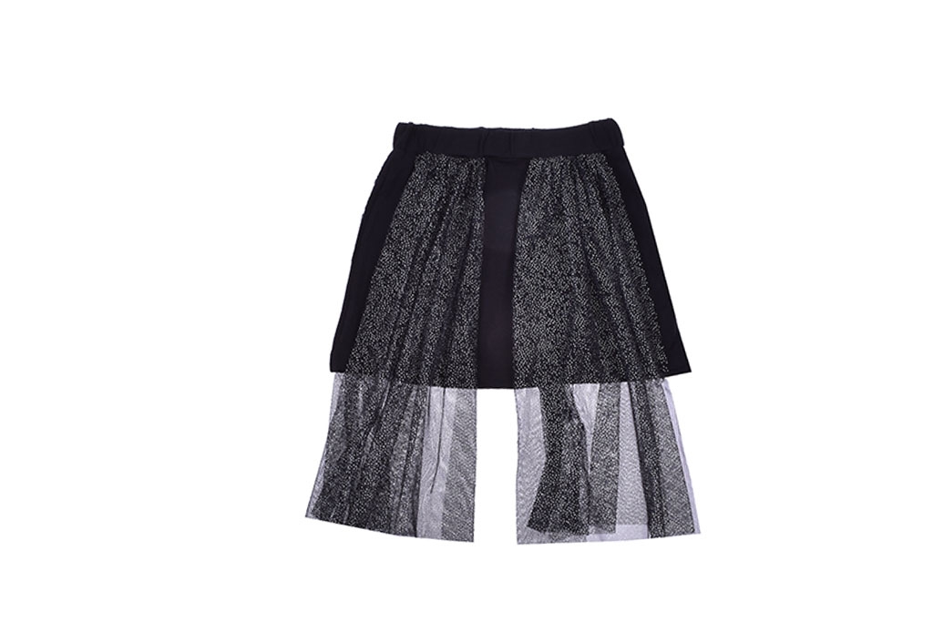 Skirt with tulle