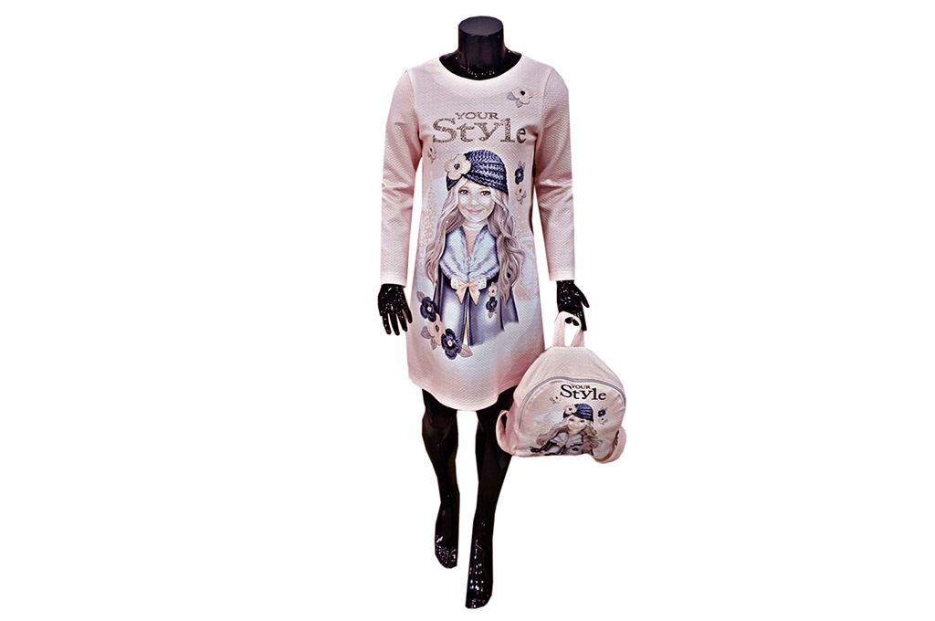Dress long sleeve with wound