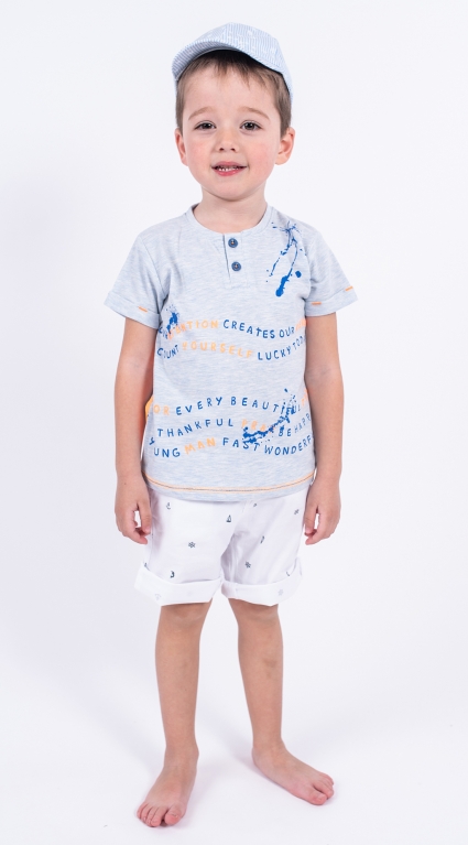 T-shirt boy