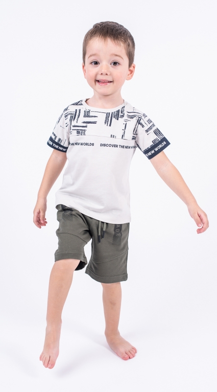T-shirt boy