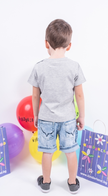 T-shirt boy