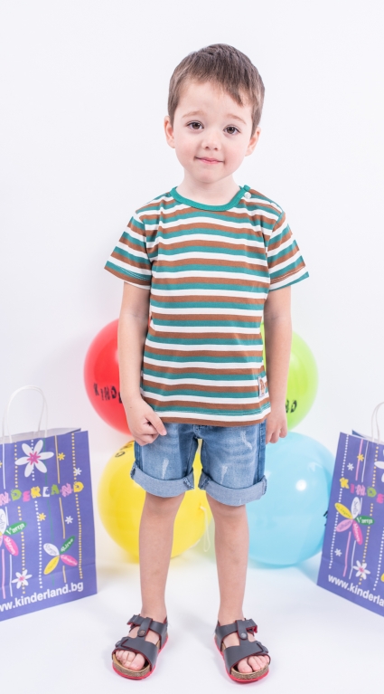 T-shirt boy
