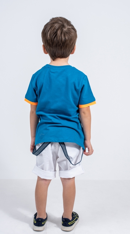 T-shirt boy