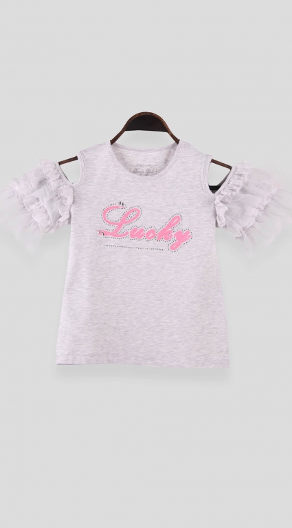 T-shirt girl