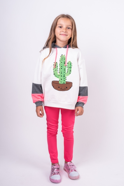 Sweatshirt girl