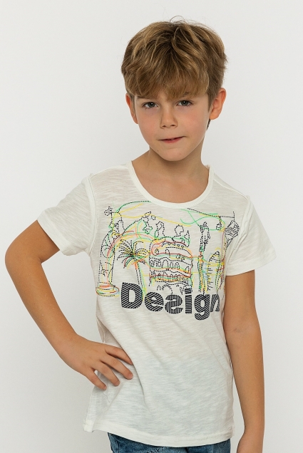 T-shirt boy