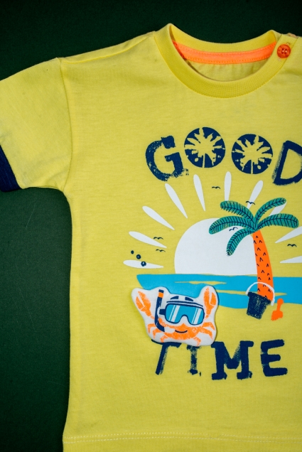 T-shirt boy