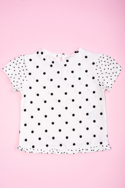 T-shirt girl