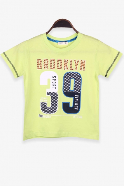 T-shirt boy
