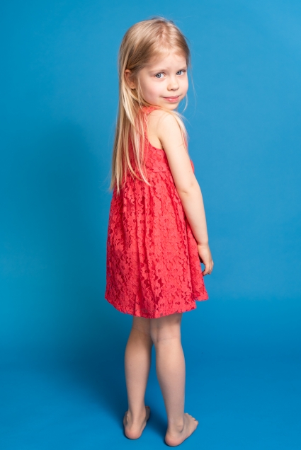 Dress with ribbon