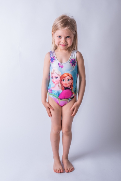 Swimsuit girl elsa and anna