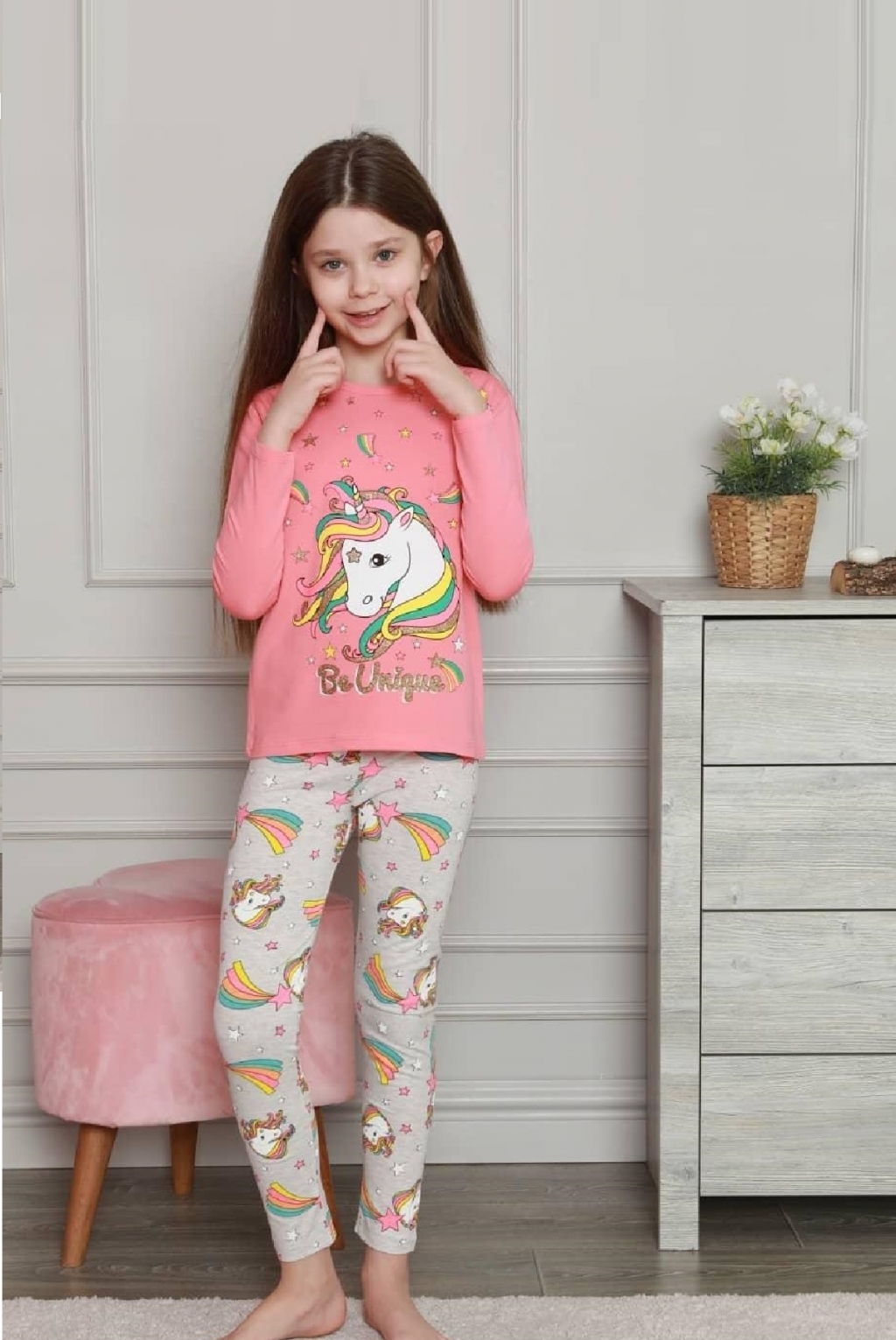 Long-sleeved girl pajamas