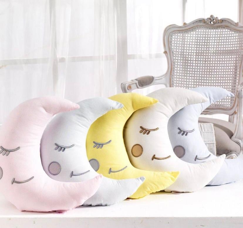 Moon pillow