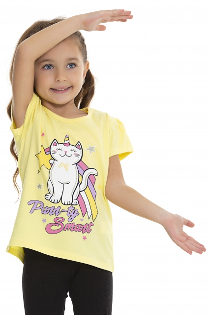 T-shirt girl