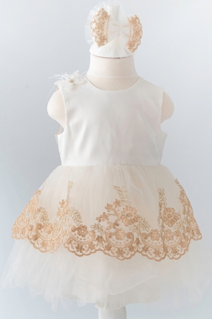 Formal dress with hairpin