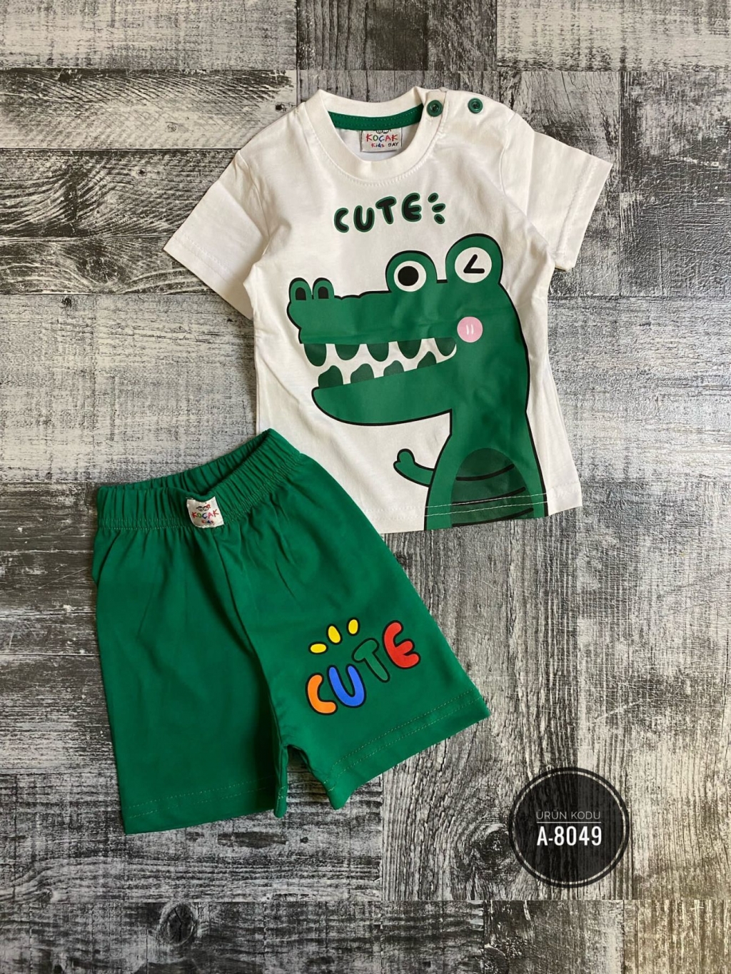Boy short sleeve set with crocodile