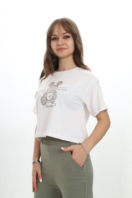 Children`s t -shirt for a girl, color ecru