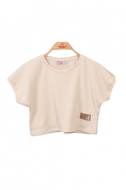 T-shirt girl