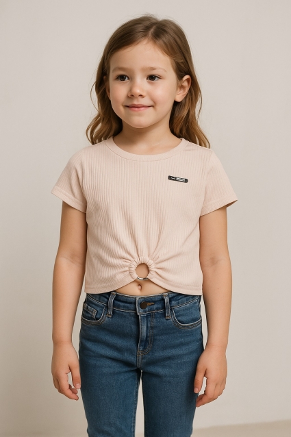 T-shirt girl