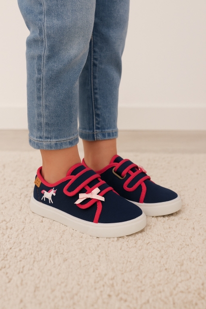 Shoes girl