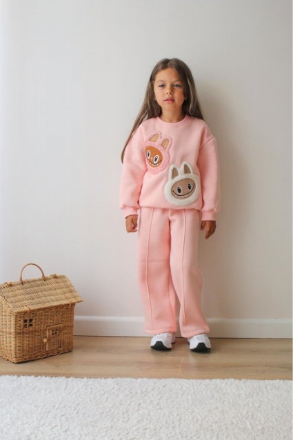 Baby quilted kit for a long -sleeved girl, pink color