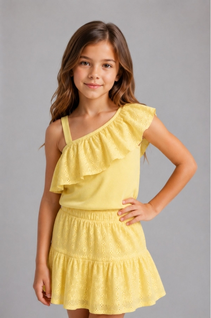 Children`s skirt, color ecru